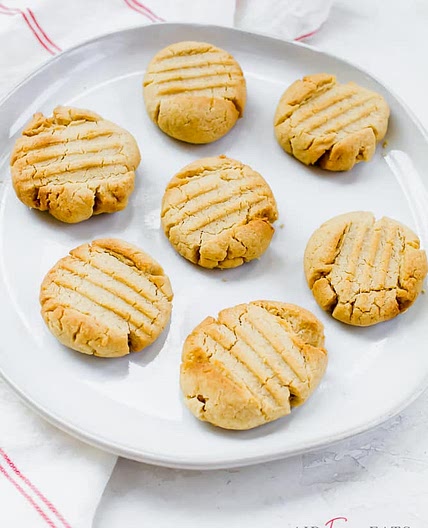 Air Fryer Peanut Butter Cookies