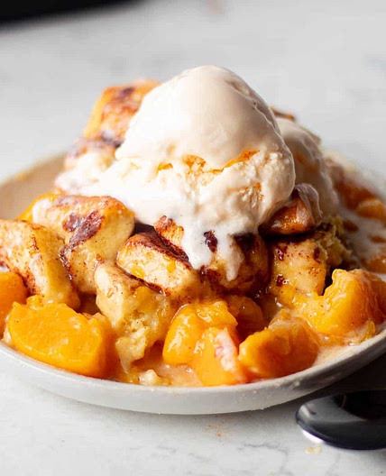 Cinnamon Rolls Peach Cobbler Recipe - Easy to Make!