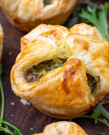 Spinach and Sun-Dried Tomato Puffs Recipe