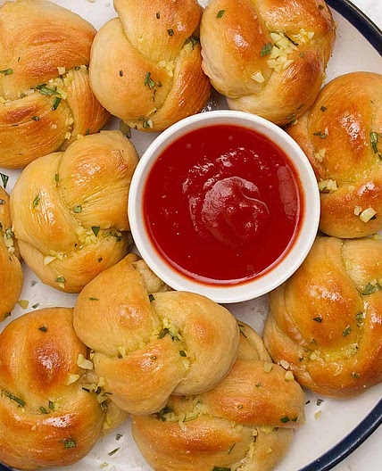 Vegan Garlic Knots