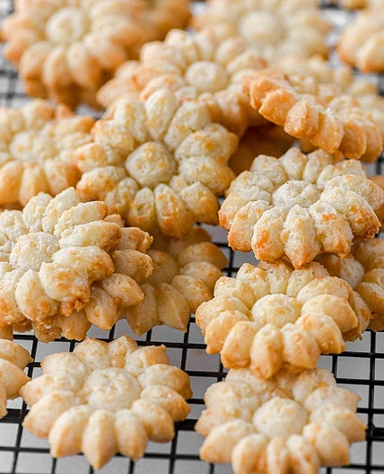 Gruyere Cheese Crackers