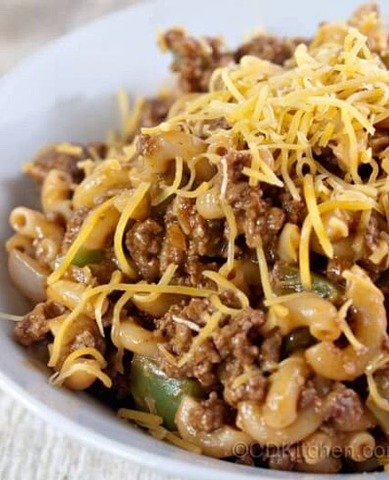 Slow Cooker Beefaroni