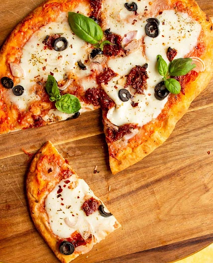 Easy 10 Minute Naan Bread Pizza