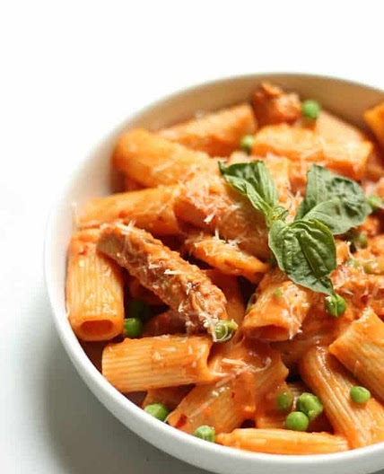 Copycat Bucca Di Beppo Spicy Chicken Rigatoni Recipe