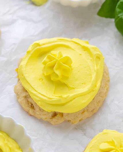 Crumbl Dole Whip Cookies