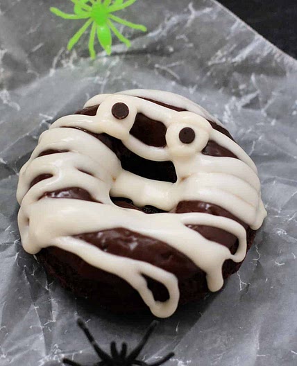 Halloween Mummy Donuts (Gluten Free, Vegan)