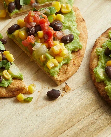Tex-Mex Pita Pizzas