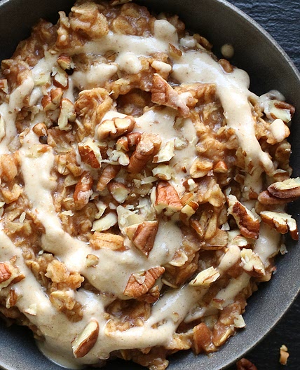 Cinnamon Roll Oatmeal