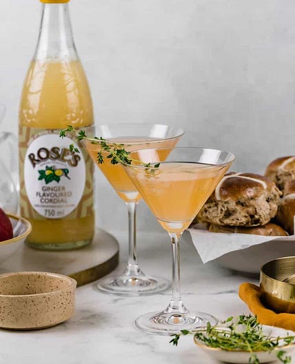 Spiced Apple Cider Cocktail