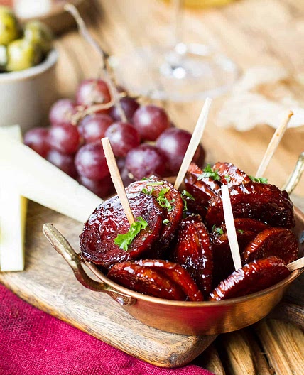 Easy Red Wine Chorizo for Your Tapas Party