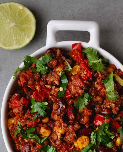 Easy vegan chili con carne (sin carne) oven baked