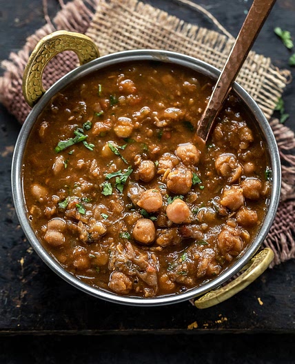 Chole Recipe (Punjabi Chole Masala)