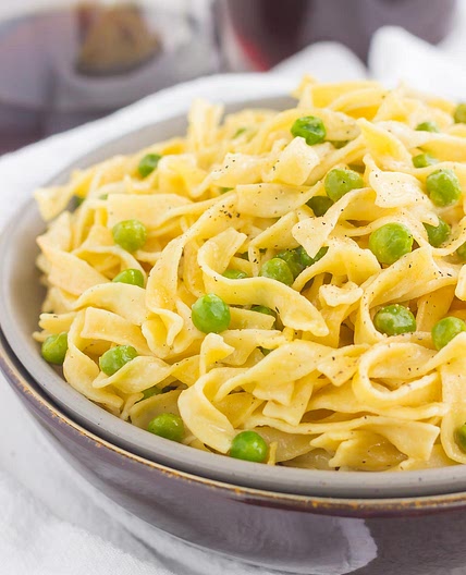 Creamy Skillet Noodles with Peas