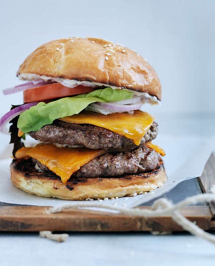 Double Cheeseburgers, Los Angeles-Style