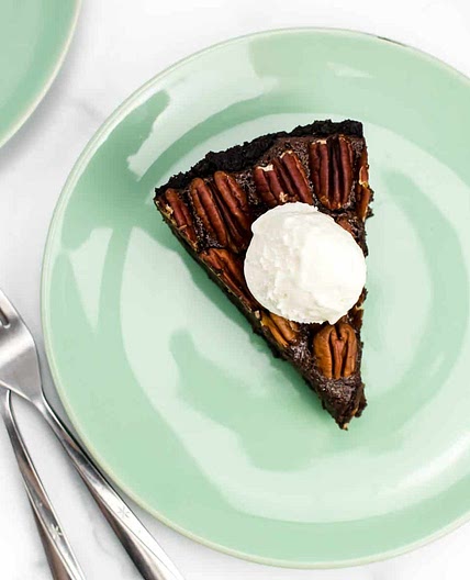 Chocolate Bourbon Pecan Pie