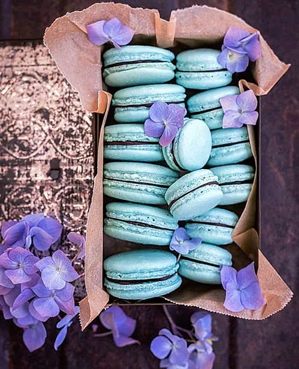 Vegan Aquafaba Macarons