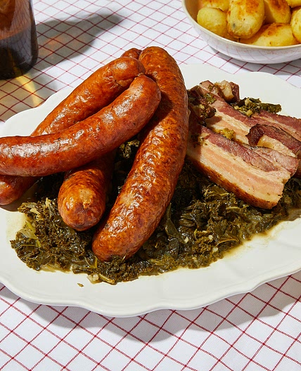 Grünkohl (German-style braised kale with smoked sausage)