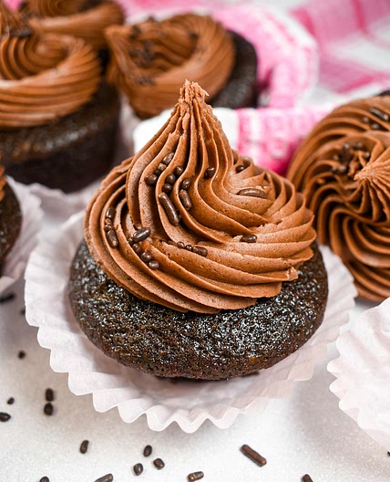 Eggless Chocolate Cupcakes