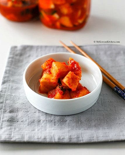 Korean Radish Kimchi (Kkakdugi)