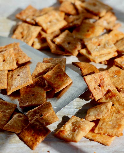 Sourdough Discard Cheese Crackers