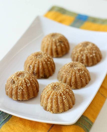 Churma Ladoo Recipe, Gujarati Churma Laddu