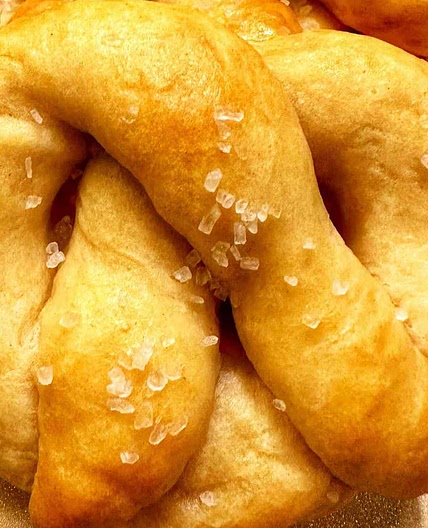 Crescent Roll Pretzels