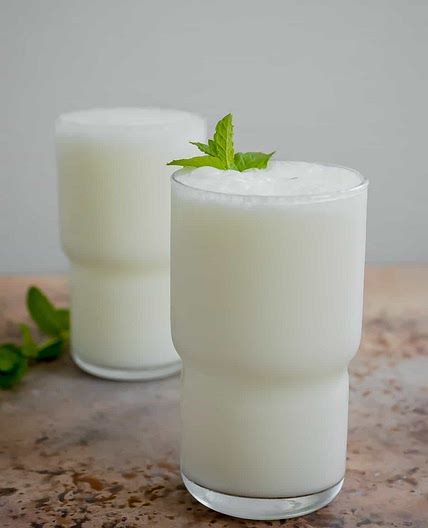 Ayran (Turkish Salty Yogurt Drink)