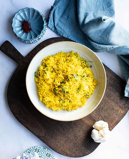 Spanish Saffron Rice (Arroz al Azafrán)