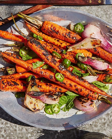 Grilled Carrots with Yogurt