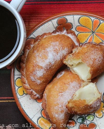 How to make empanada dough for frying