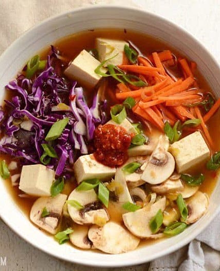 Easy Hot and Sour Soup with Vegetables and Tofu