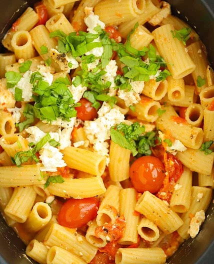 Feta and Tomato Pasta {Slow Cooker Recipe}