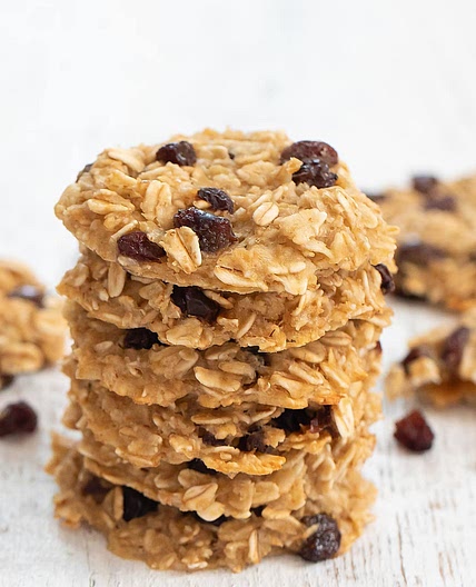 3 Ingredient Oatmeal Raisin Cookies
