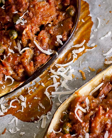 Barchette di melanzana low-carb: una ricetta universitaria