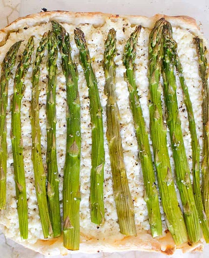 Asparagus ricotta tart