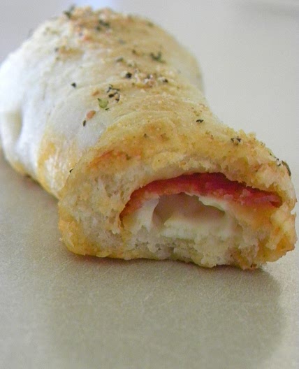 Pepperoni Pizza Sticks