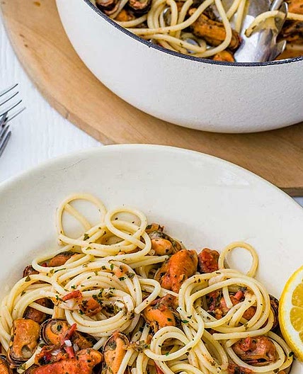 Speedy mussel spaghetti