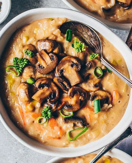 Cremige Pilz-Reis-Suppe