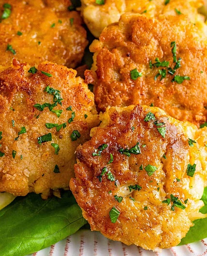 Southern Crab Cakes (+Video)