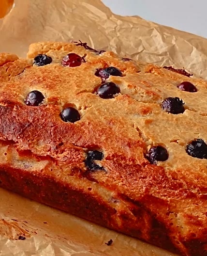 Irresistible Blueberry Yogurt Cake Bursting with Flavor