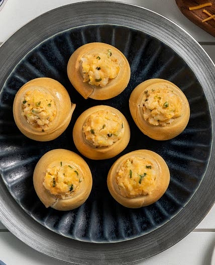 Cheddar and Potato Knish