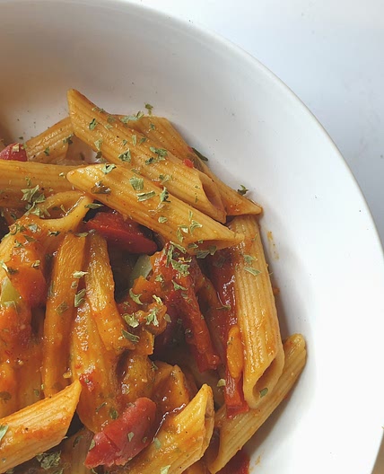5 MINUTES ONE POT PASTA AU COOKEO - PENNE AUX POIVRONS