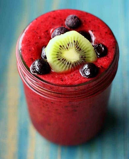 Triple Berry Kiwi Smoothie