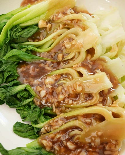 Bok Choy with Garlic Sauce