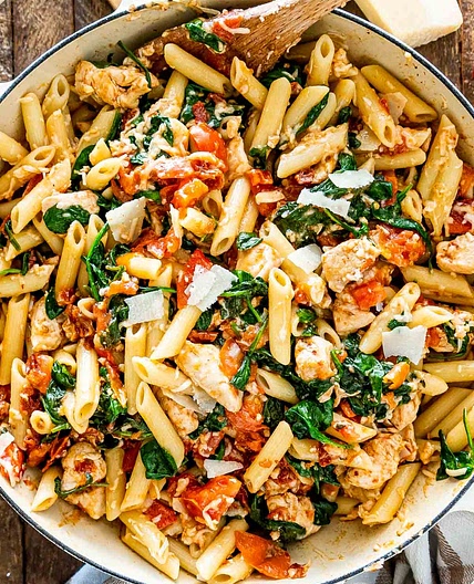 Tomato Spinach Chicken Pasta