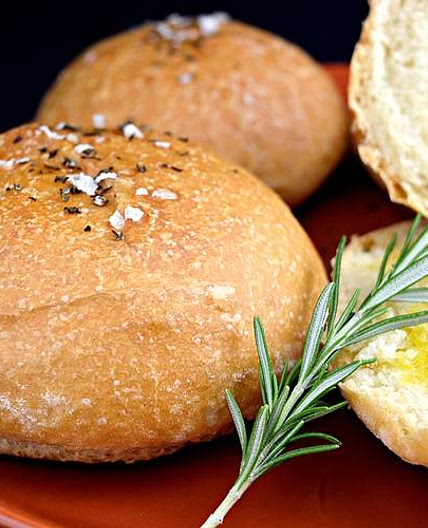 Pan de aceite con aroma de romero