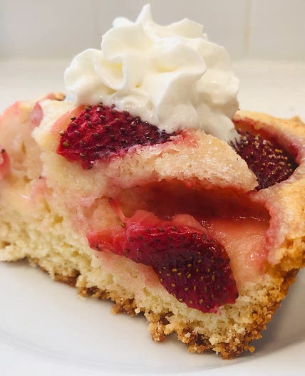 Fresh Strawberry Cake