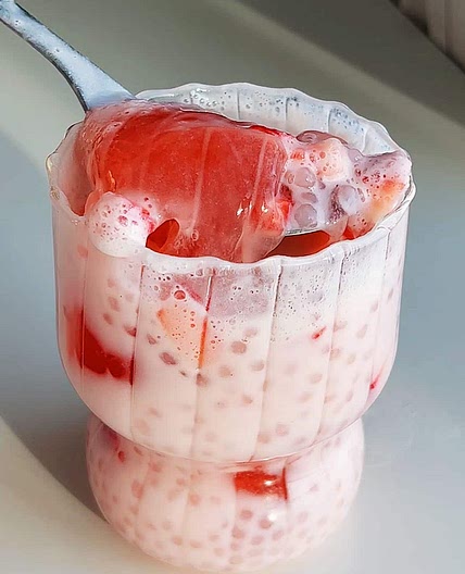 Strawberry Milk with Jelly and Sago