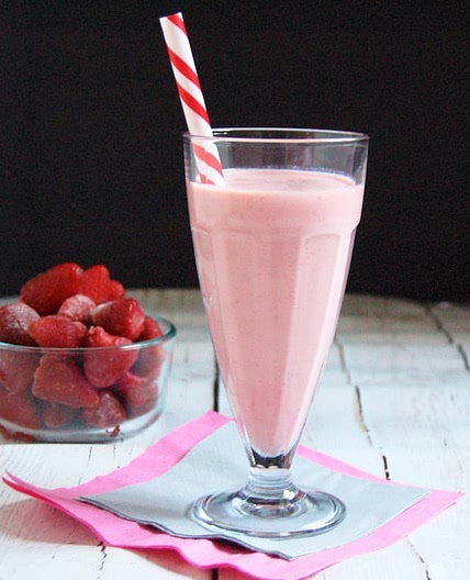 Strawberry Kefir Smoothie