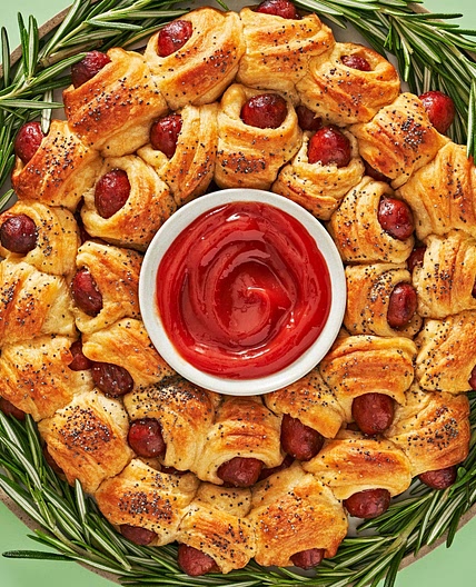 Pigs In A Blanket Wreath